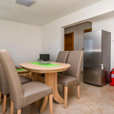 Apartments Jelena ロゴズニッツァ エクステリア 写真